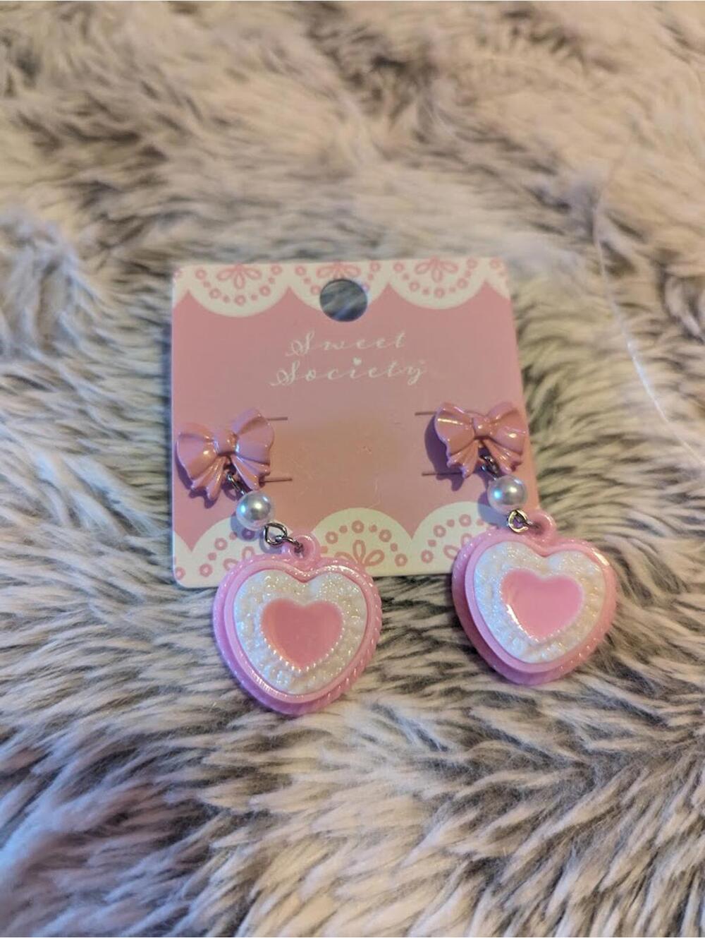 Kawaii Sweet Society coquette pink bow heart cake dessert pearl drop earrings